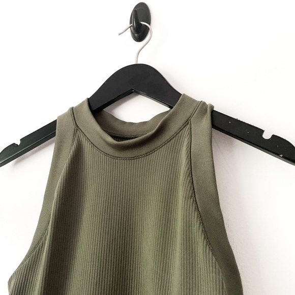 Athleta Green Mock Neck Tank Top - Picture 4 of 8